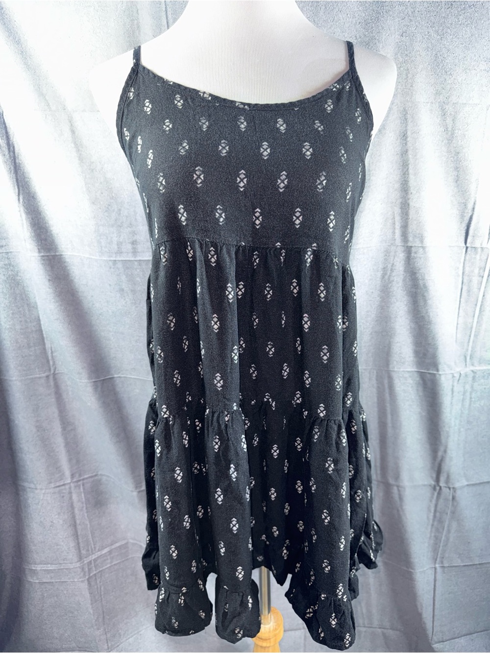 2574-Mossimo Supply Co. Black Mini Dress with White Geometric Print
